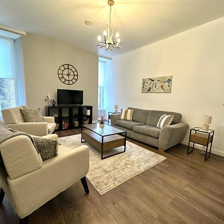 Large City Centre Apartment بيرث المظهر الخارجي الصورة