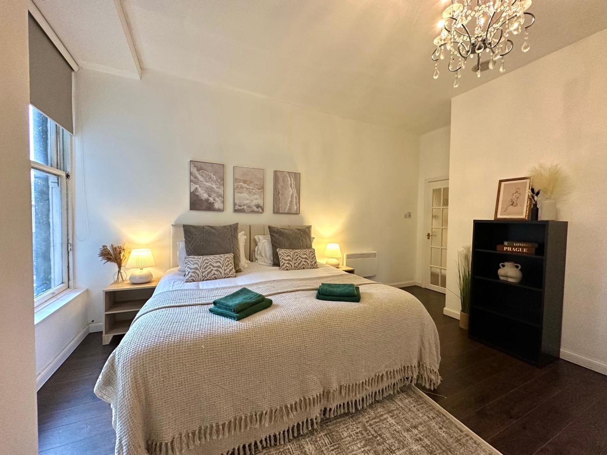 Large City Centre Apartment بيرث المظهر الخارجي الصورة